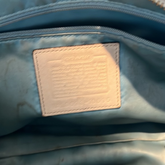 Coach Crème Leather Purse - Picture 3 of 6